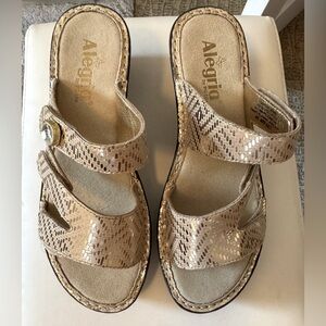 Alegria Dazzler Sandals Loti Gold Jewel Wedge Sandal Shoes Women Size 8